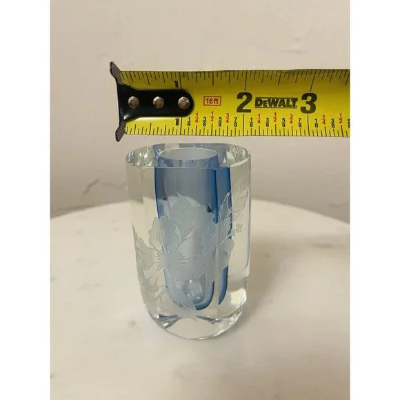 Vintage Perry Coyle Etched Glass Ice‎ Blue Floral Vase Signed - Picture 12 of 13